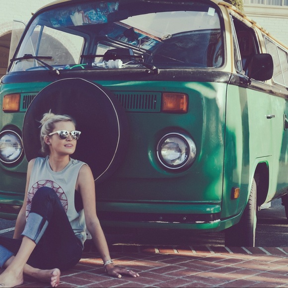 ELENA @ WEST COAST BOUTIQUE - Picture 3 of 6